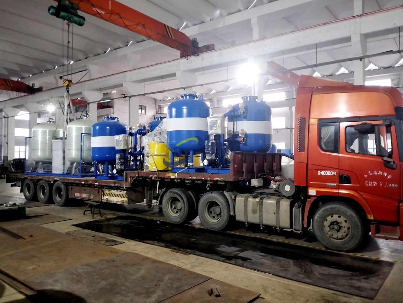 直发苏州全自动软水器2套、石英砂过滤器4套、全自动加药装置2套